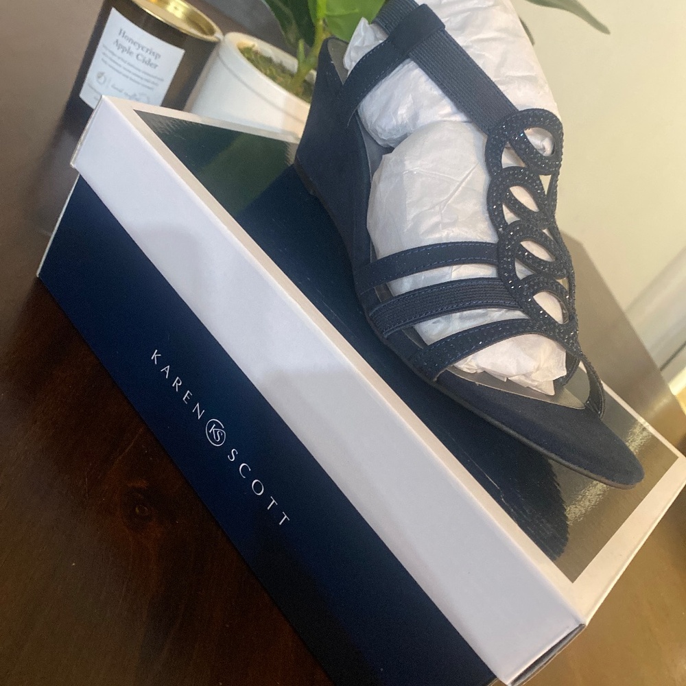 Shoes (Karen Scott)